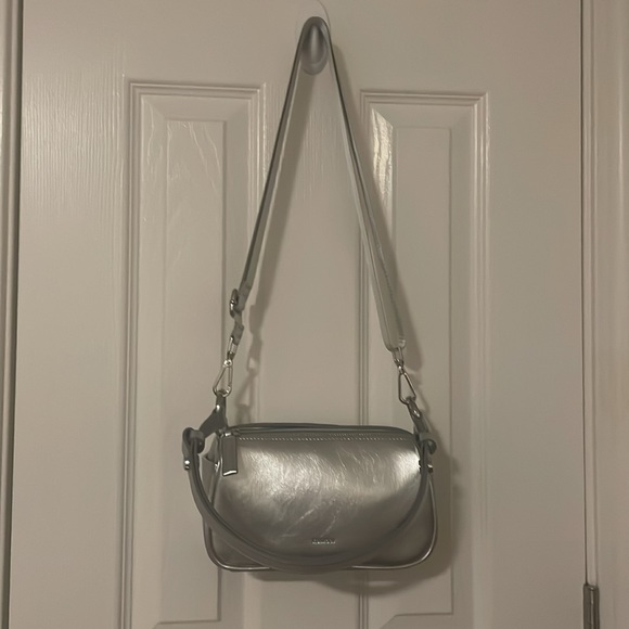 Koimooi Pillow Shoulder Bag - Picture 9 of 11